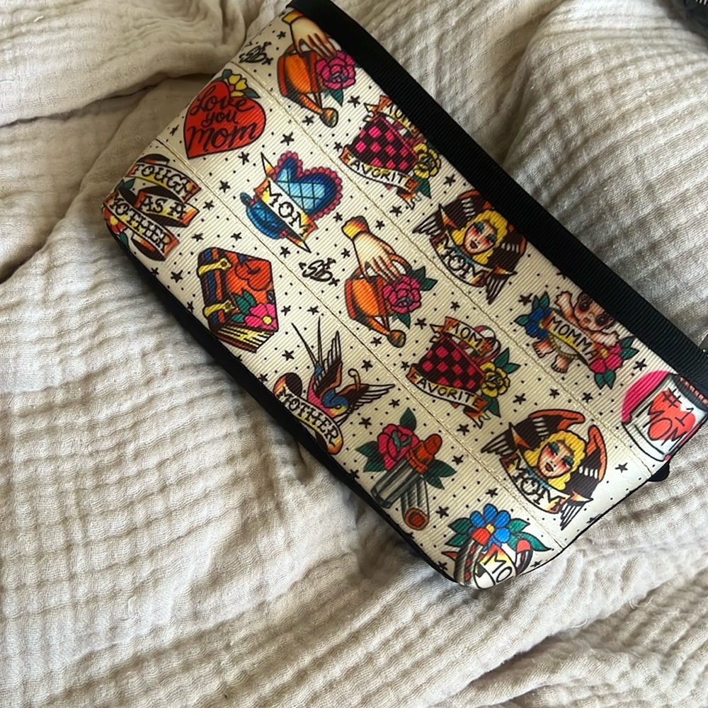 Harvey’s pouch